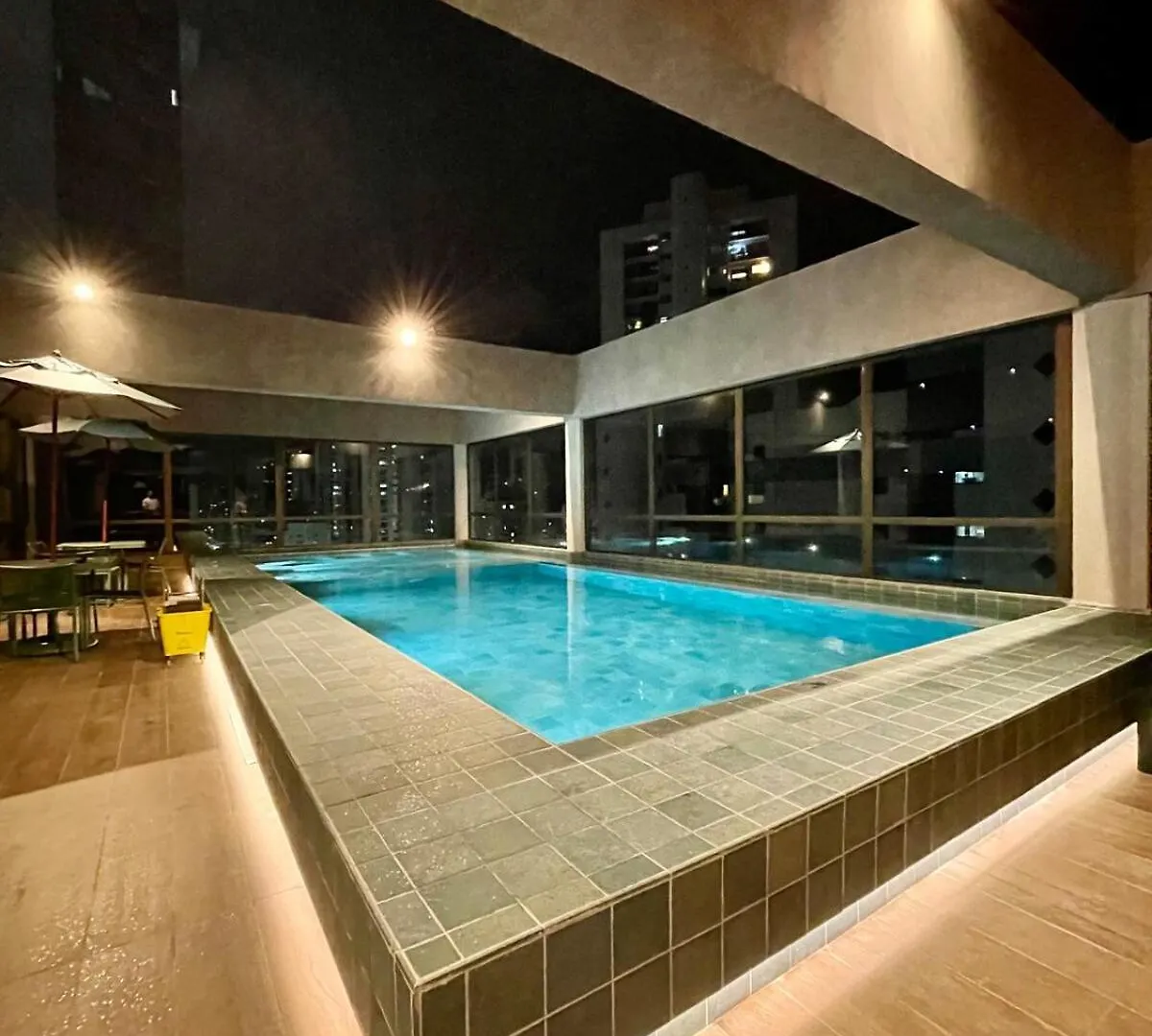 Rooftop 1102 Recife 0*,